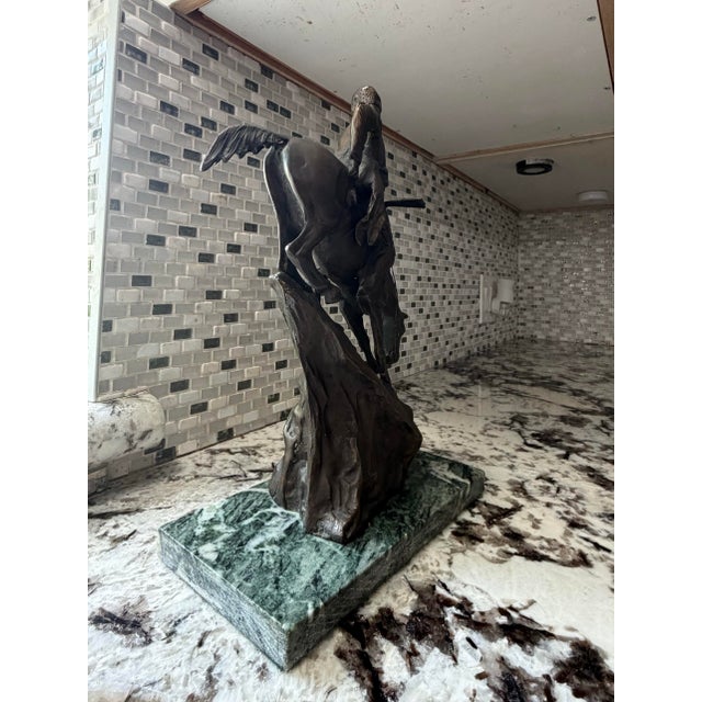 1980s Frederic Remington Style Native American Horseback Sculpture on Green Marble Base For Sale - Image 5 of 10