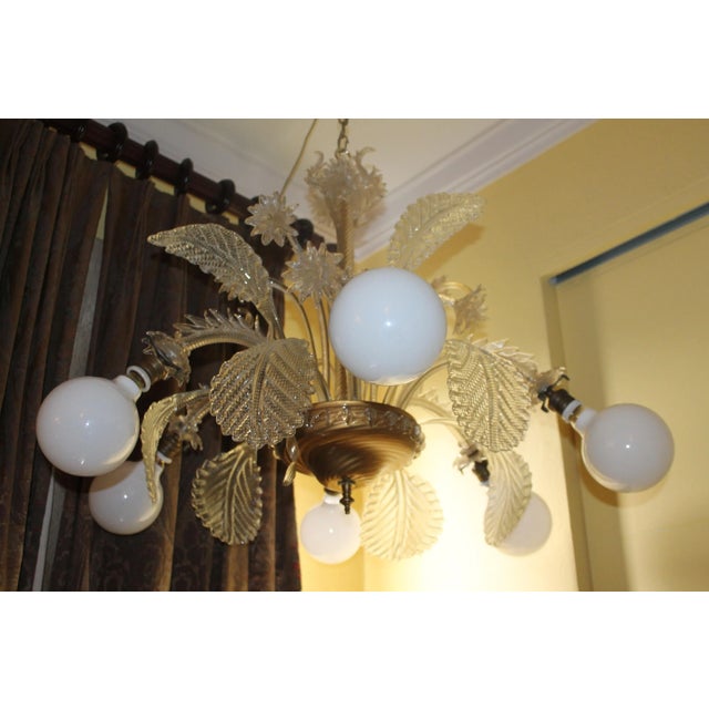 1940s 1950's Large Italian Mid Century Modern Murano Barovier & Toso Art Glass Floral Form Chandelier For Sale - Image 5 of 12