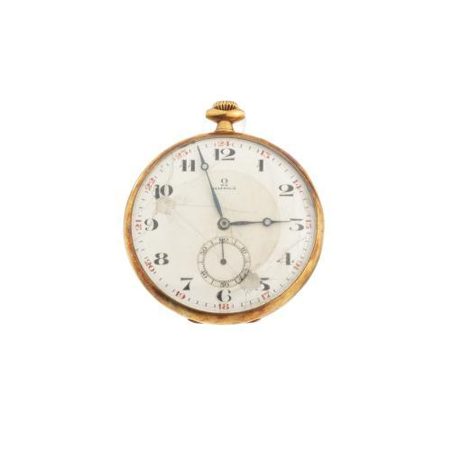 Swiss, early 20th century 'Omega' mechanical ref. 6391963, with 14 kt gold case, with guilloche-decorated lid, and base...