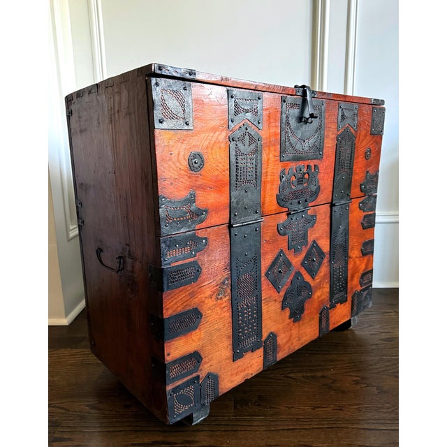 Antique Korean Pakch'on Wedding Bandaji Chest For Sale In Atlanta - Image 6 of 17