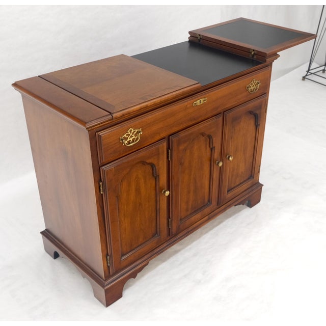 Black Flip Top Banded One Drawer Raised Panel Cherry 3 Door Liquor Cabinet Server MINT For Sale - Image 8 of 18