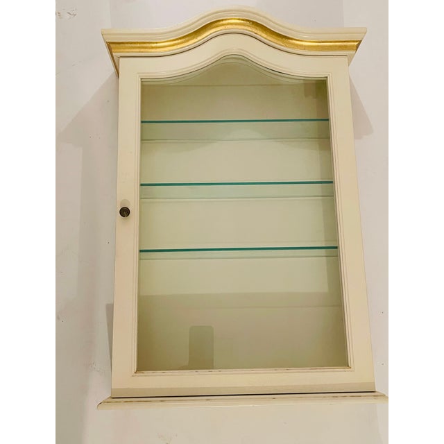 1960s Hollywood Regency White Wall Vitrine Display Case For Sale - Image 4 of 4