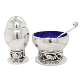 Example of Salt and Pepper Shakers