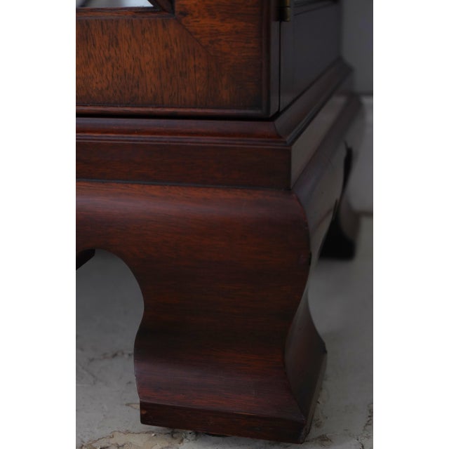 Henkel Harris Beveled Glass #2348 Mahogany Curio Cabinet For Sale - Image 12 of 18
