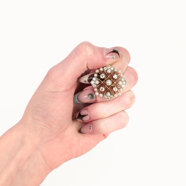 Antique Edwardian 14k Gold, Pearl, & Diamond Convertible Brooch / Pendant For Sale - Image 4 of 13