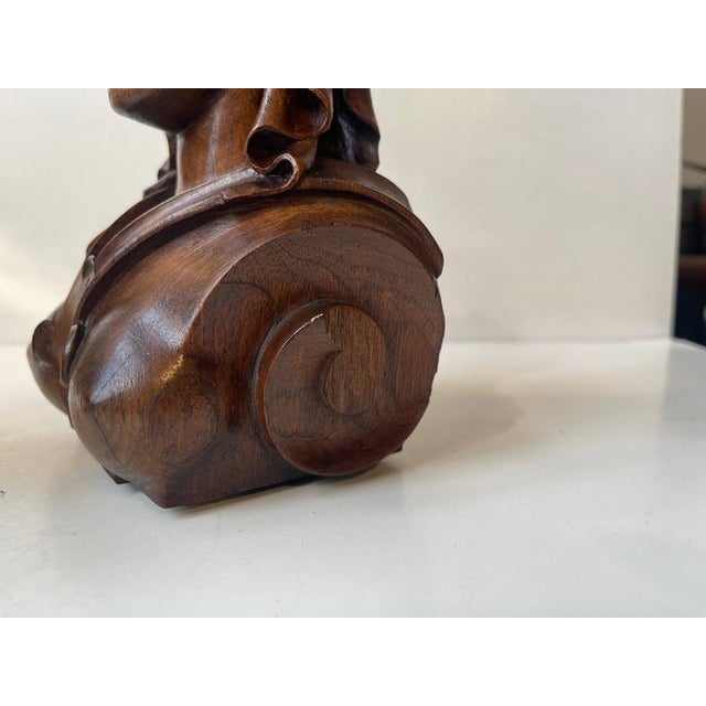 19th Century Venus Bookends in Carved Mahogany, Set of 2 For Sale - Image 10 of 14