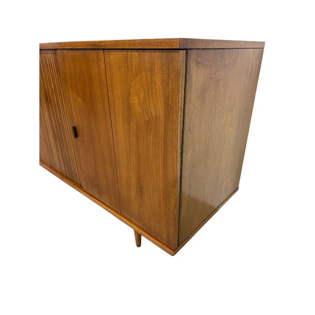 Mid-Century Modern Mid-Century Modern Tambour Media Sideboard For Sale - Image 3 of 9