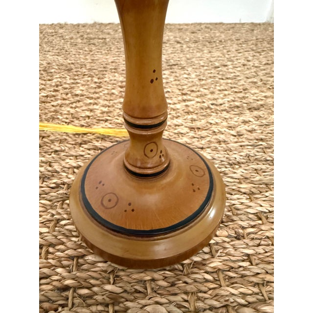 Tan Late 20th Century English Colefax and Fowler Style Faux Bamboo Painted Table Lamp With Custom Shade For Sale - Image 8 of 12