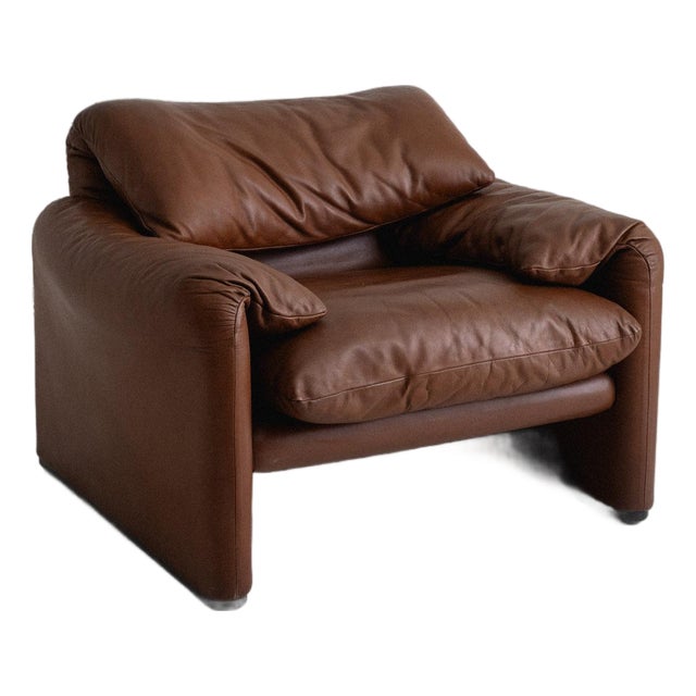 "Maralunga" Lounge Chair by Vico Magistretti for Cassina For Sale