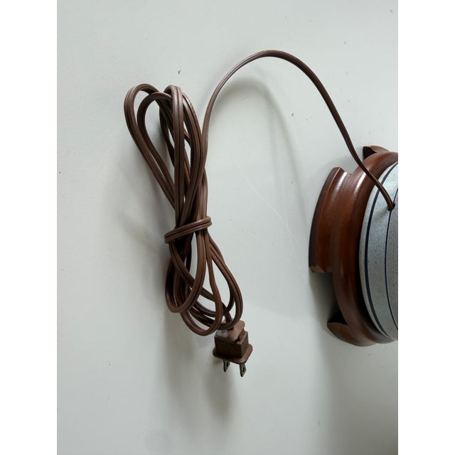 Vintage Coastal Hollywood Regency Ceramic Crane Table Lamp For Sale - Image 10 of 11