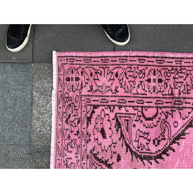 1960s Vintage Turkish Rug - 5′6″ × 8′8″ For Sale - Image 10 of 11