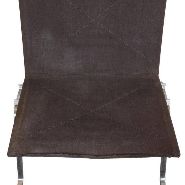 Pk-22 Lounge Chair in Dark Grey Canvas Fabric by Poul Kjærholm for Fritz Hansen, 2000s For Sale - Image 6 of 15