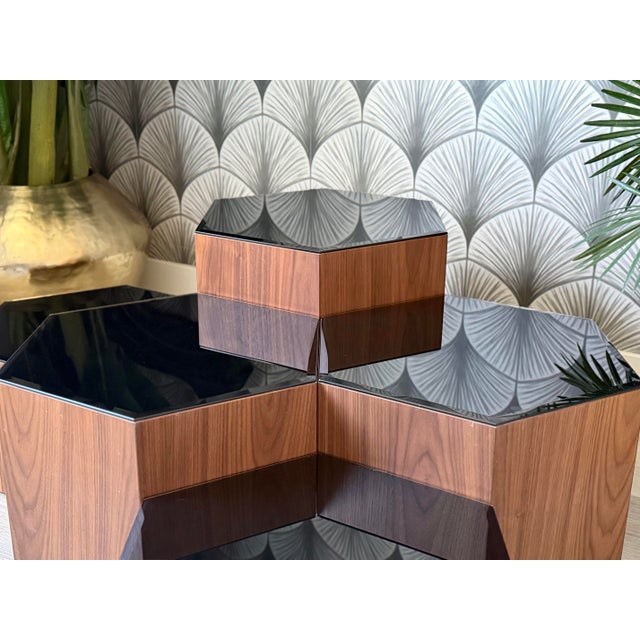 Early 21st Century Mid-Century Modern-Style Modular Geometric Hexagonal Walnut and Glass Coffee Table or Pedestal Side Tables Attributed to Modloft For Sale - Image 5 of 11