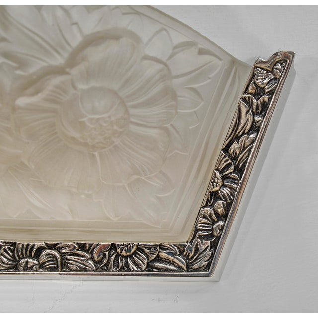 A Pair of French Art Deco Wall Sconces by Cristalleries De Verdun 1930 France - 3 Pairs Available For Sale - Image 9 of 10