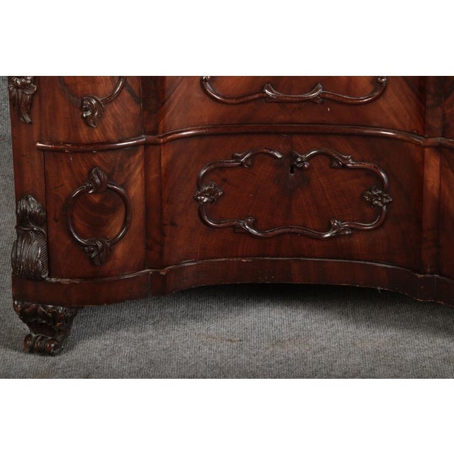 Narrow Chest of Drawers in Mahogany with Cast Iron Candlesticks and Mirror, 1860s For Sale - Image 9 of 18