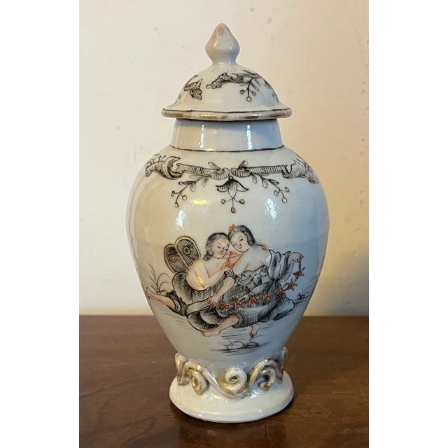 Ceramic Antique 18th Century Qianlong Chinese Export Porcelain Tea Caddy Urn Decorated en Grisaille With Courting Couples For Sale - Image 7 of 12