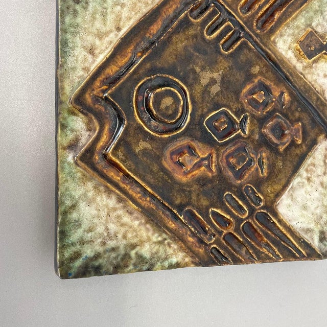 Modernist West German Ceramic Wall Plate attributed to Helmut Schäffenacker, 1960s For Sale - Image 6 of 18