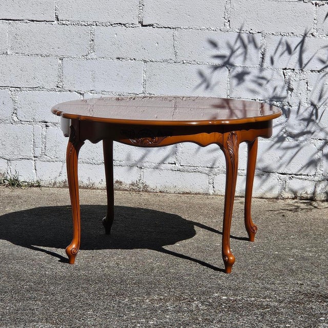 French Louis XV Style Extendable Marqueterie Cherrywood Dining Table, 1880s For Sale - Image 3 of 18