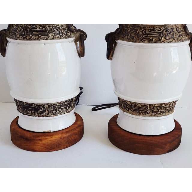 Wood Mid Century Ugo Zaccagnini Pottery Table Lamps-a Pair For Sale - Image 7 of 17