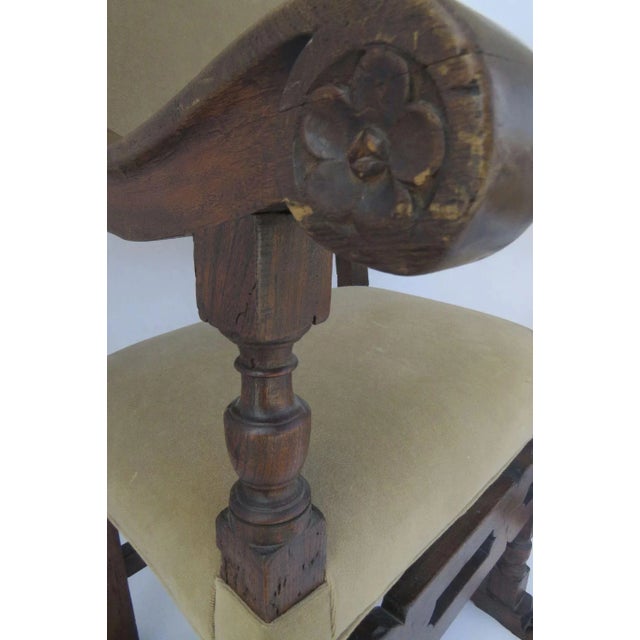 19th Century Italian Walnut Armchairs Carved Feet For Sale In Denver - Image 6 of 7