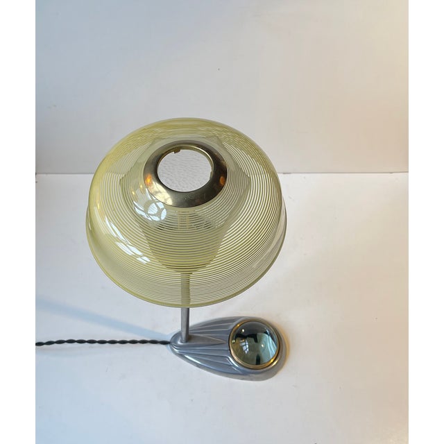 Silver Art Deco Jewelers Streamline Table Lamp in Striped Glass with Bakelite and Aluminum, 1930s For Sale - Image 8 of 16