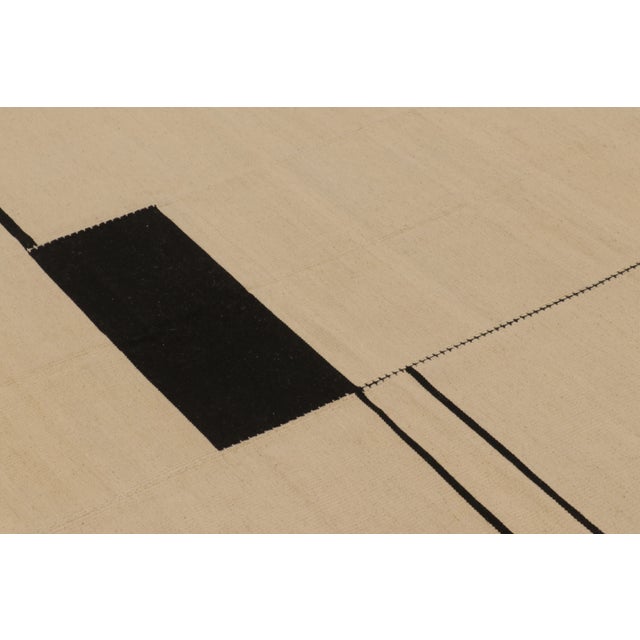 2020s Rug & Kilim’s Contemporary Kilim With Geometric Design in Beige & Black For Sale - Image 5 of 9