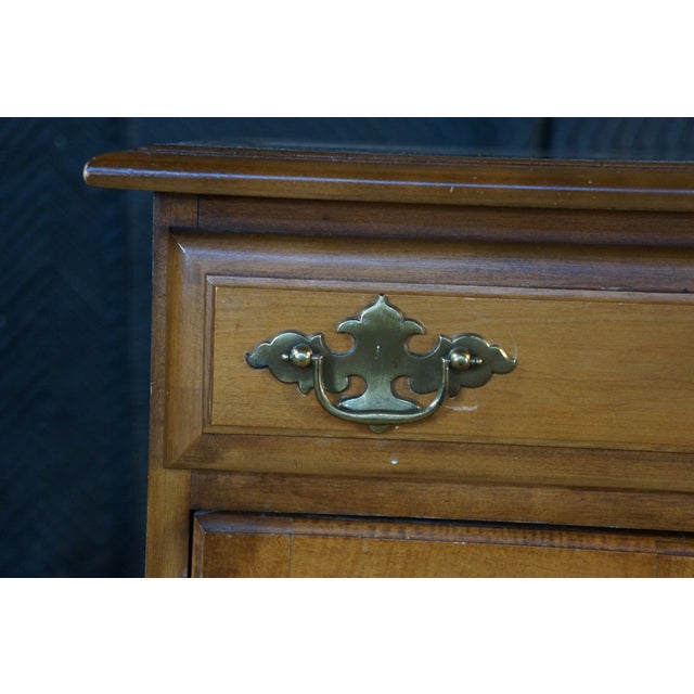 Brown Late 20th Century Sumter Cabinet Early American Hard Rock Maple Bedside Cabinet Chest Nightstand For Sale - Image 8 of 18