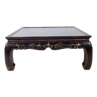 Vintage Black Lacquer Chinoiserie Cocktail Table With Gilt Decoration For Sale