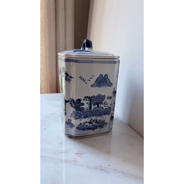 Blue and White Chinoiserie Rectangular Jar With Lid For Sale - Image 9 of 13