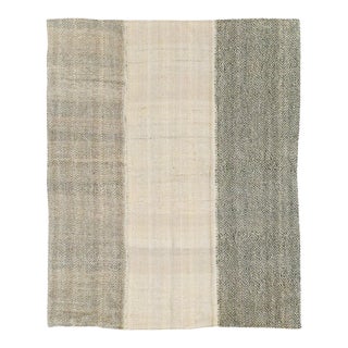 Galerie Shabab Collection Mid-20th Century Turkish Flatweave Kilim Accent Rug For Sale