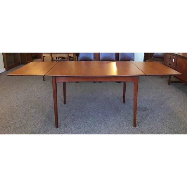 Mid Century Modern Extending Teak Dining Table c.1960 For Sale - Image 11 of 11