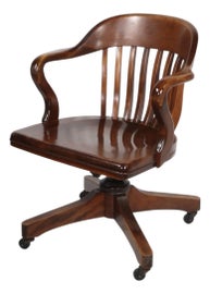 Example of Gunlocke Seating