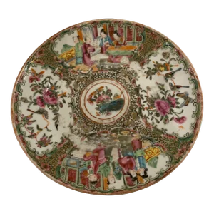 Mid 19th Century Famille Rose Plate