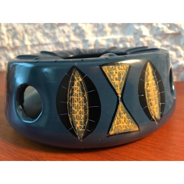 Vintage 1950s Retro Mid-Century Atomic Modern Ceramic Ashtray, Signed For Sale - Image 9 of 11