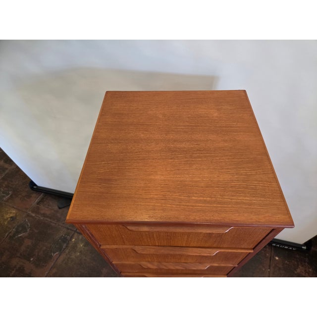 1970s Mid - Century Danish Modern Tall 7 Drawer Loungerie Dresser Teak For Sale - Image 5 of 7
