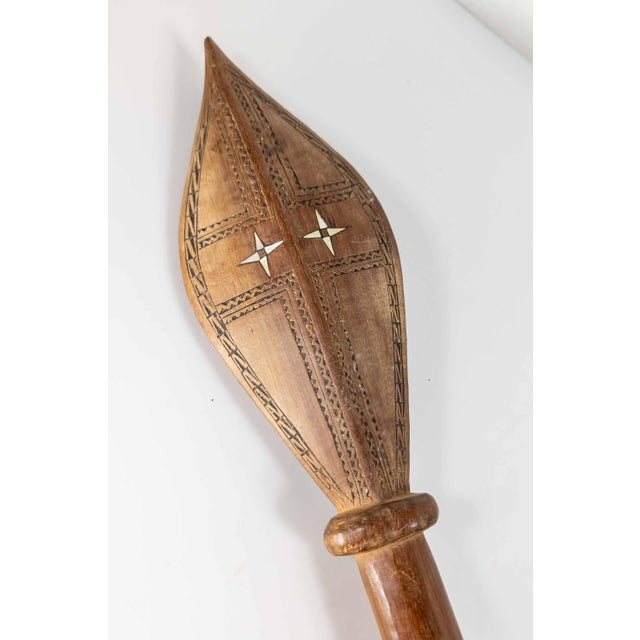 Mid-Century Wwii Era Pacific Solomon Islands Tribal Dance Paddle Club For Sale - Image 12 of 15