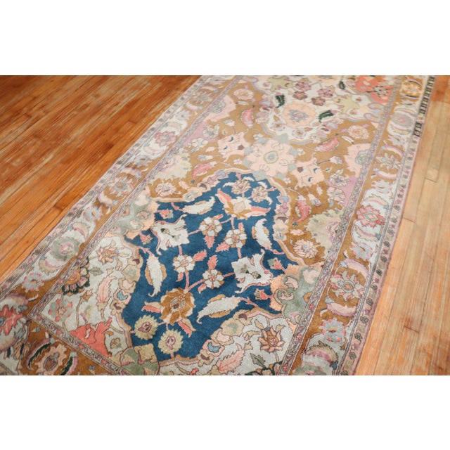Vintage Indian Lahore Small Gallery Rug - 4'6" x 9'11" For Sale - Image 10 of 10