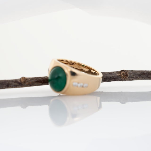 Metal 4Ct Emerald Ring With Natural Diamond Accents: Solid 14k Gold, Size 6.75 For Sale - Image 7 of 8