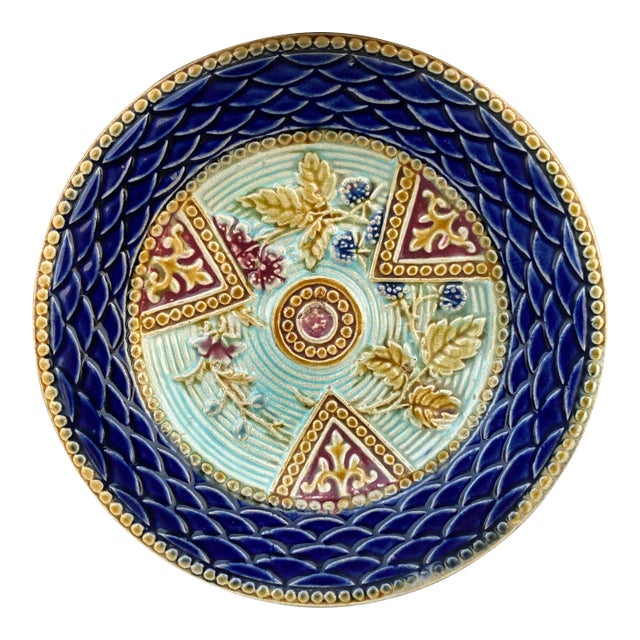 French Majolica Plate Onnaing, Circa 1890 For Sale