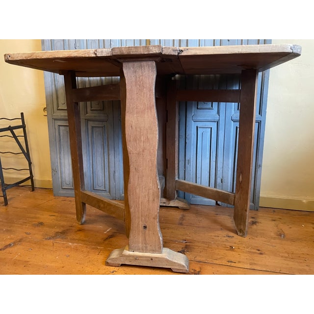 French Wine Tasting Folding Side Table in Beech, 1890s For Sale - Image 5 of 16