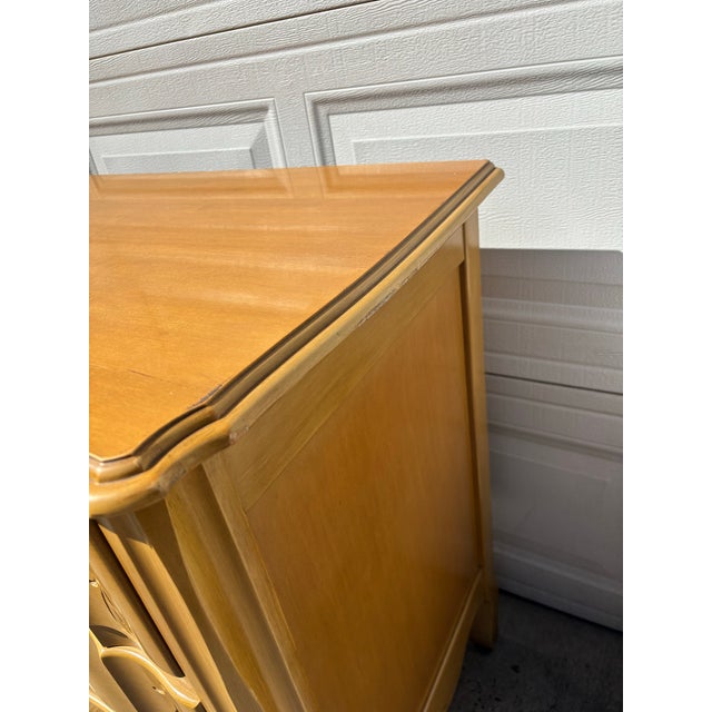 Mid 20th Century Vintage French Provincial Triple Dresser, Serpentine Front Chest With Carved Apron & Scroll Feet For Sale - Image 5 of 12