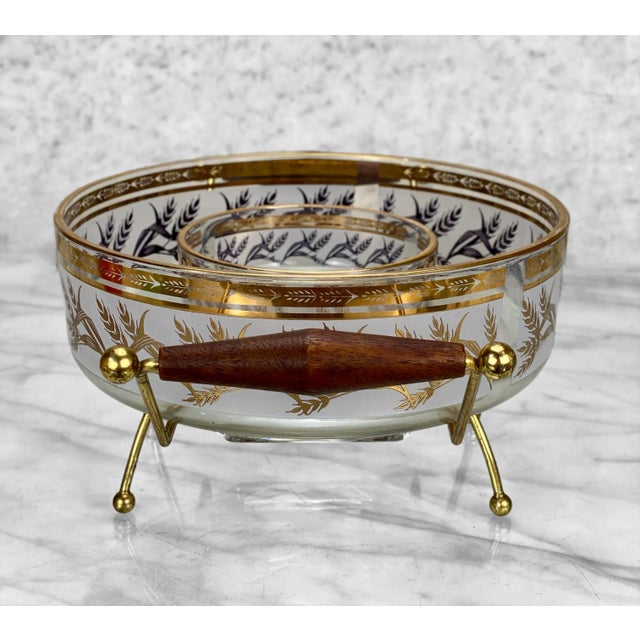 Mid 20th Century Mid-Century Golden Foliage Wheat Double Glass Bowl Chip & Dip Serving Caddy For Sale - Image 5 of 10