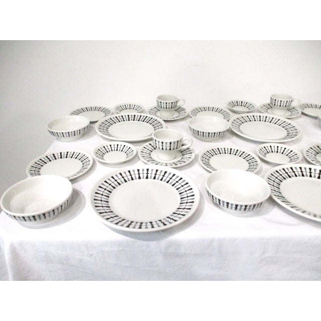 Mid 20th Century Paul McCobb Contempri 8 Place Setting Dinnerware Set 48 Pcs. For Sale - Image 10 of 13