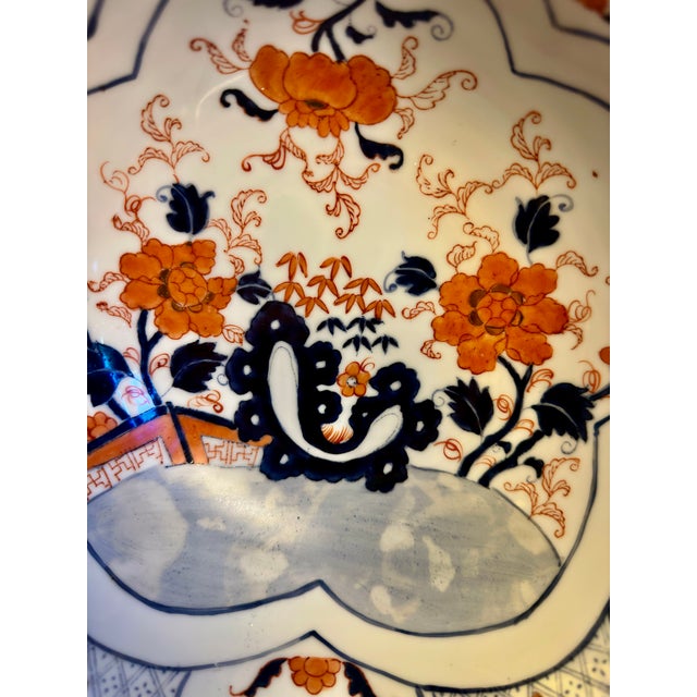 White Antique Japanese Arita Imari Porcelain Chrysanthemum Bowl | Edo Period | Early 18th Century | Hand-Painted Fuku Mark For Sale - Image 8 of 18