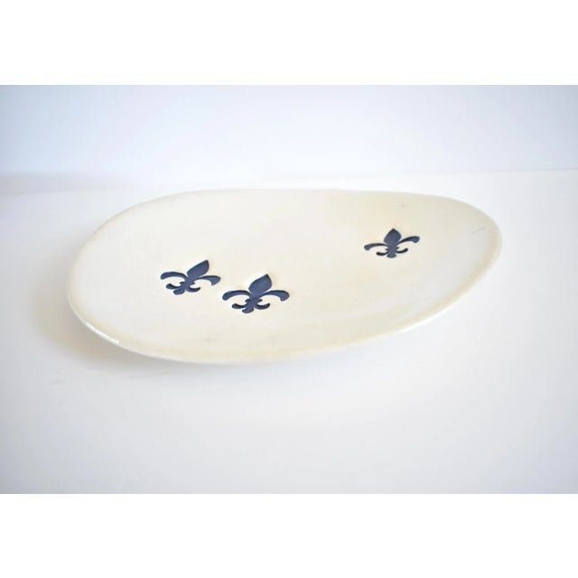 White Contemporary Handmade Fleur De Lys Plates- a Pair For Sale - Image 8 of 9