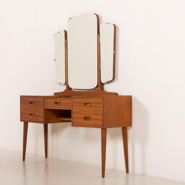 Mid-Century Modern Scandinavian Dressing Table with Adjustable Mirrors, 1960s For Sale - Image 4 of 16