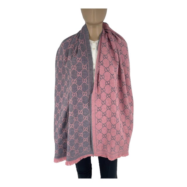Gucci Pink & Silver Wool Scarf For Sale