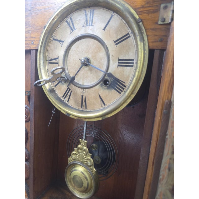 Antique New Haven "Maine Line" 8-Day Striking Stenciled Glass & Wood Case Mantel Clock For Sale - Image 10 of 18