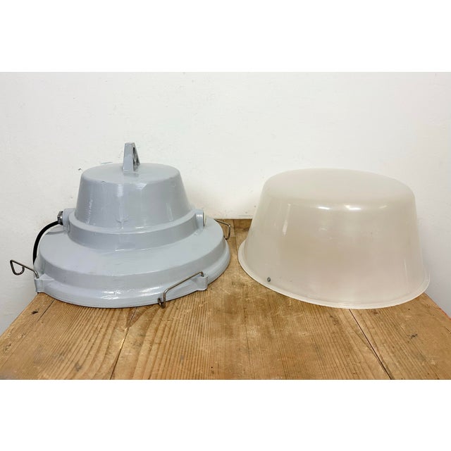 Industrial Grey Cast Aluminium Pendant Lamp from Elektrosvit, 1980s For Sale - Image 15 of 18