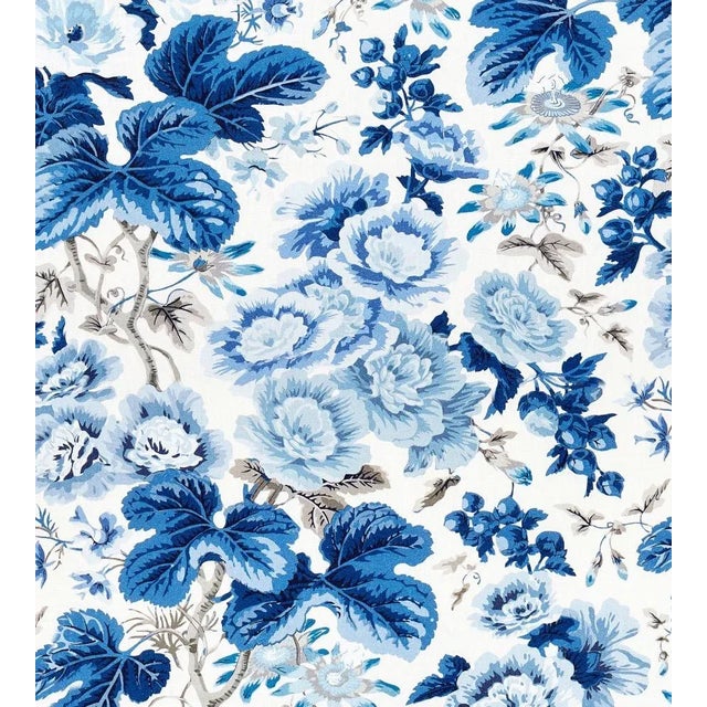 Traditional The House of Scalamandré Highgrove Linen Print Fabric, Porcelain For Sale - Image 3 of 3